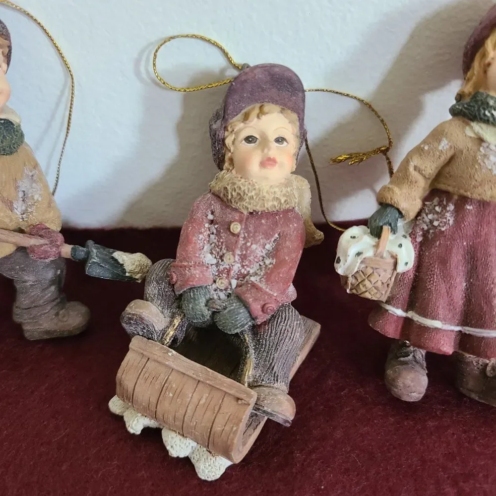 Vintage Resin Christmas Winter Young Children Ornaments Set Old-Fashioned Dress